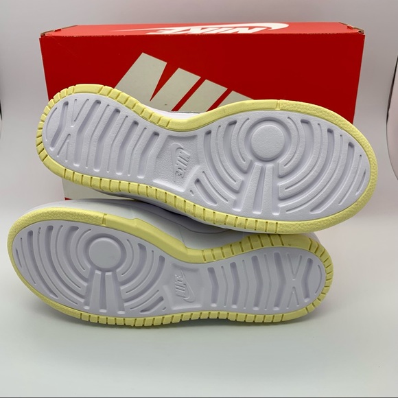 Nike Dunk High Up - Picture 6 of 9